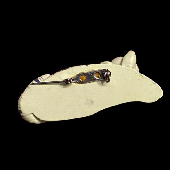 Vintage Blue and White Painted Ceramic Tiger Cat Brooch - Picture 6 of 7